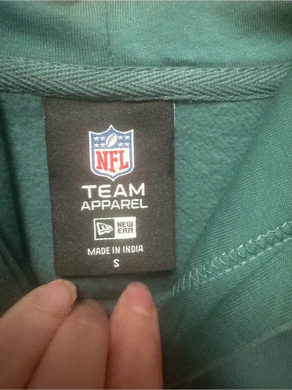 New Era Men’s Philadelphia Eagles Green Hooded Sweatshirt Small NWTs